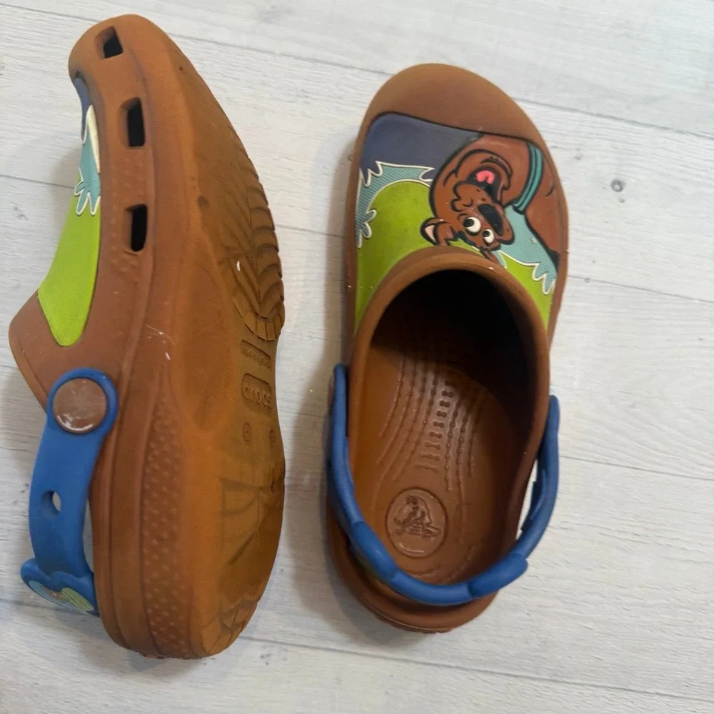 Crocs kids slip on sandals‎ shoes clogs Scooby Doo kids 12/13